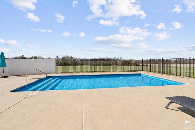 2671 Fair Road, Abilene, KS 67410