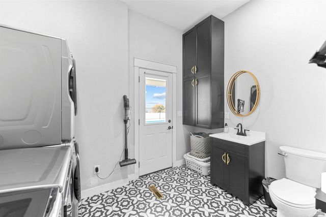 2671 Fair Road, Abilene, KS 67410