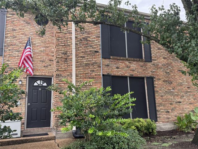 7703 Moonmist B, Houston, TX 77036