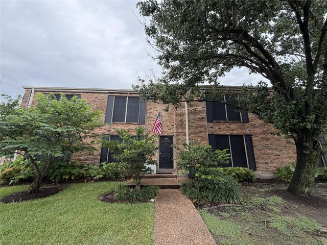 7703 Moonmist B, Houston, TX 77036
