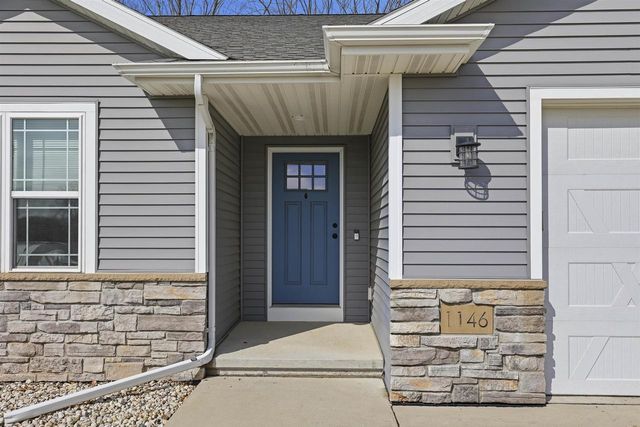 1146 LORI DRIVE, Neenah, WI 54956