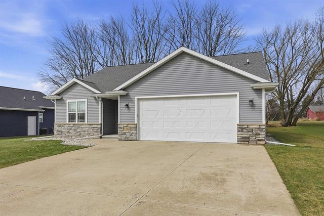 1146 LORI DRIVE, Neenah, WI 54956