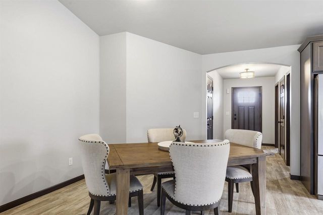 1146 LORI DRIVE, Neenah, WI 54956