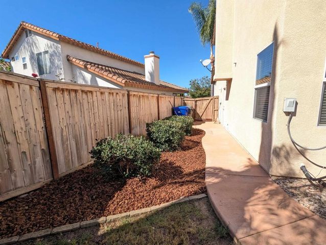 4737 Lagunita Way, Oceanside, CA 92057