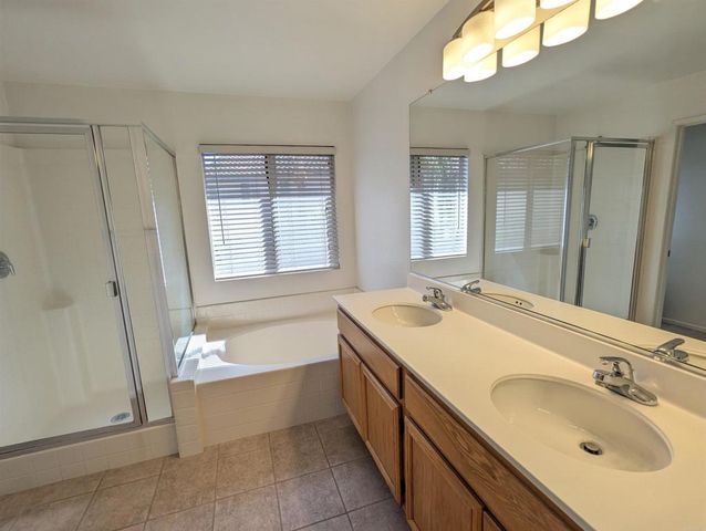 4737 Lagunita Way, Oceanside, CA 92057
