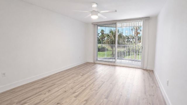 2700 N Highway A1a None 207, Fort Pierce, FL 34949