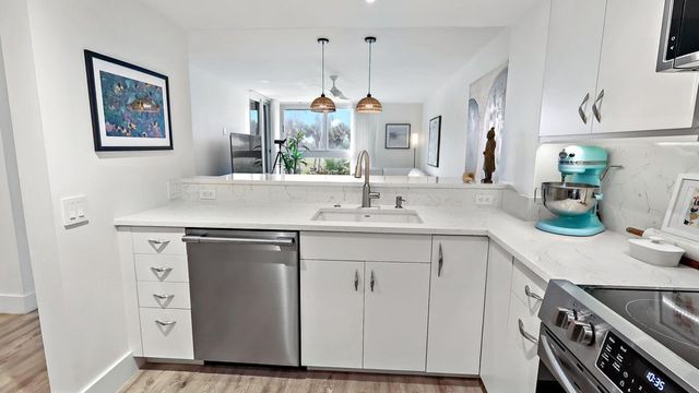 2700 N Highway A1a None 207, Fort Pierce, FL 34949