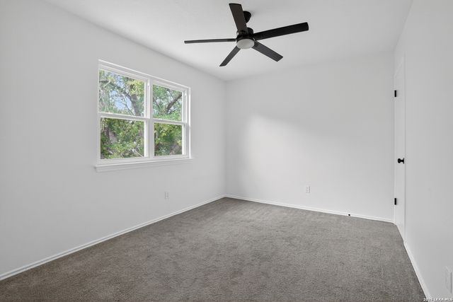 9814 BROAD FOREST ST, San Antonio, TX 78250