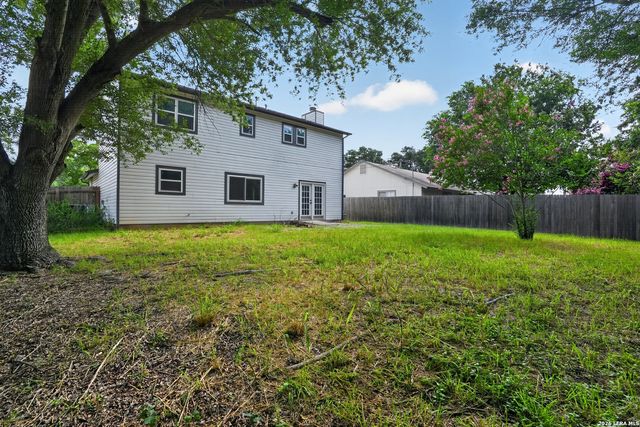 9814 BROAD FOREST ST, San Antonio, TX 78250