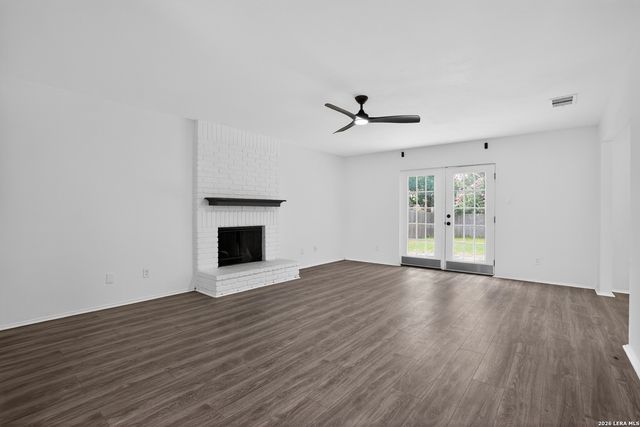 9814 BROAD FOREST ST, San Antonio, TX 78250