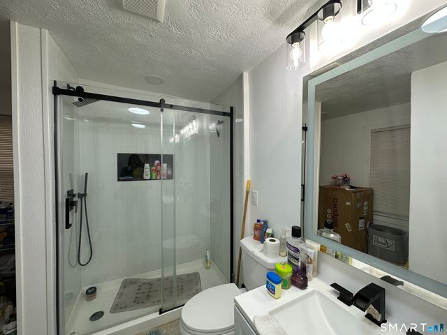 35 Loomis Street, Hartford, CT 06120