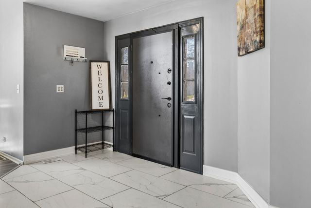 909 Brompton Circle, Bolingbrook, IL 60440