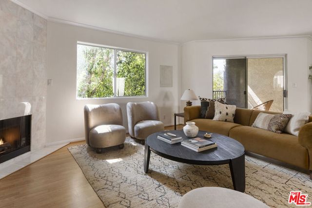 4003 Sunset Drive 8, Los Angeles, CA 90027