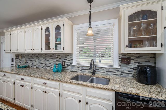2723 Steeplechase Road, Gastonia, NC 28056