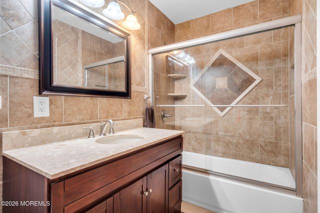 72 Marcshire Drive, Middletown, NJ 07748