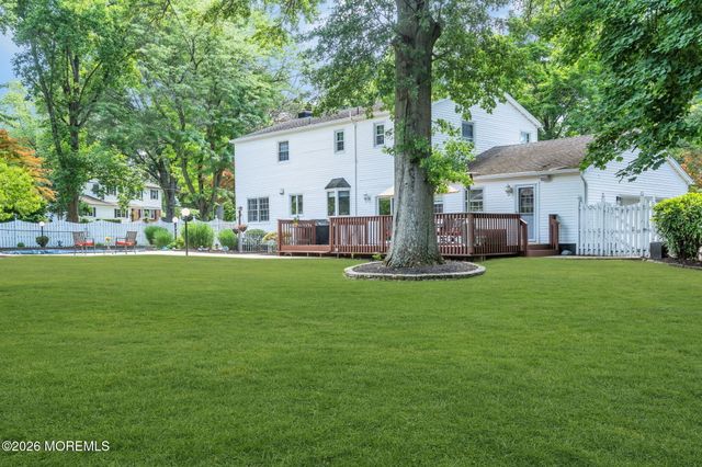 72 Marcshire Drive, Middletown, NJ 07748