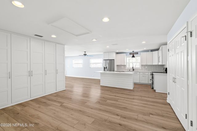 341 9TH Street, Atlantic Beach, FL 32233