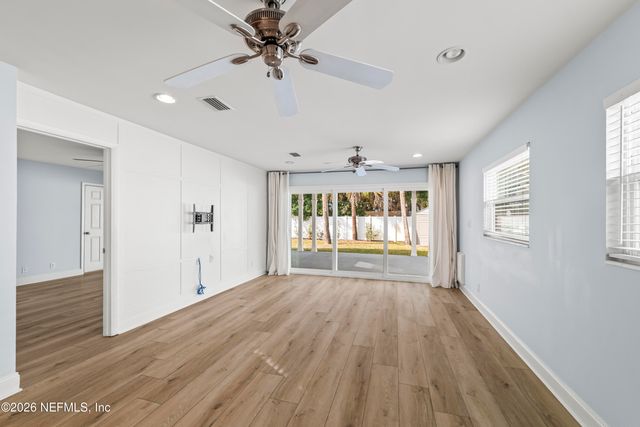 341 9TH Street, Atlantic Beach, FL 32233