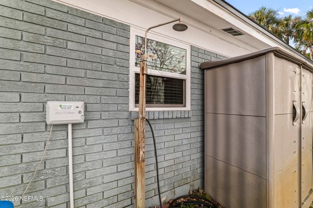 341 9TH Street, Atlantic Beach, FL 32233