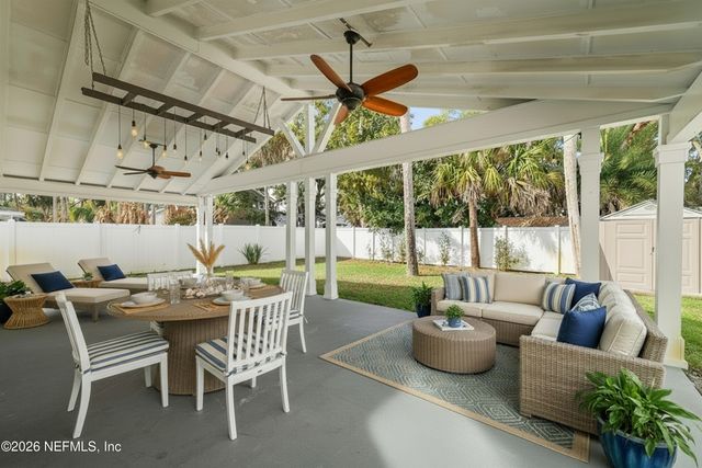 341 9TH Street, Atlantic Beach, FL 32233