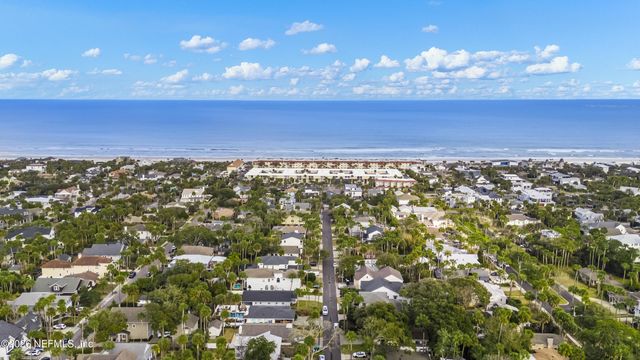 341 9TH Street, Atlantic Beach, FL 32233