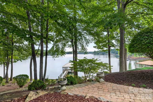 222 April Road, Troutman, NC 28166