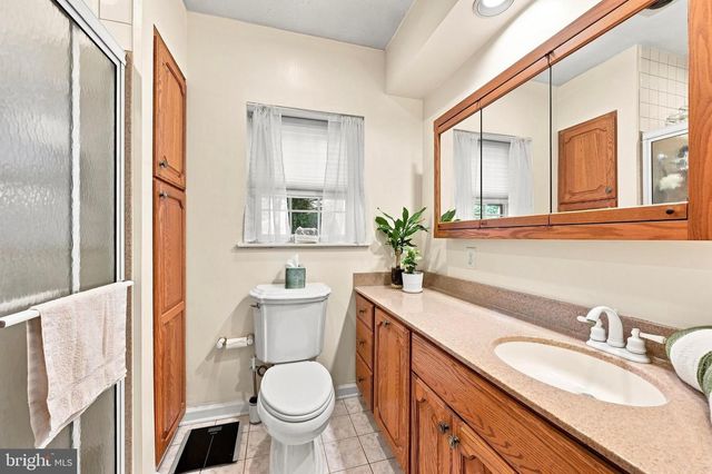 401 WALNUT HILL RD, West Chester, PA 19382