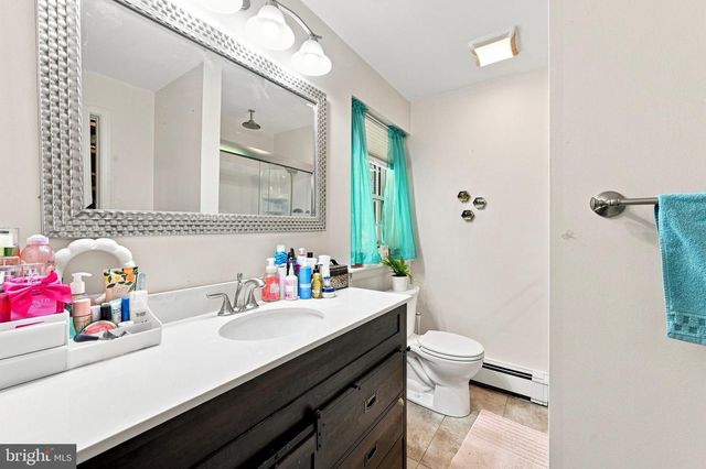 401 WALNUT HILL RD, West Chester, PA 19382