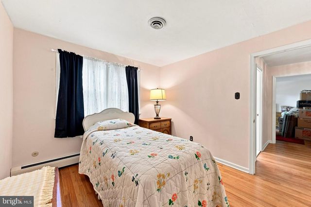 401 WALNUT HILL RD, West Chester, PA 19382