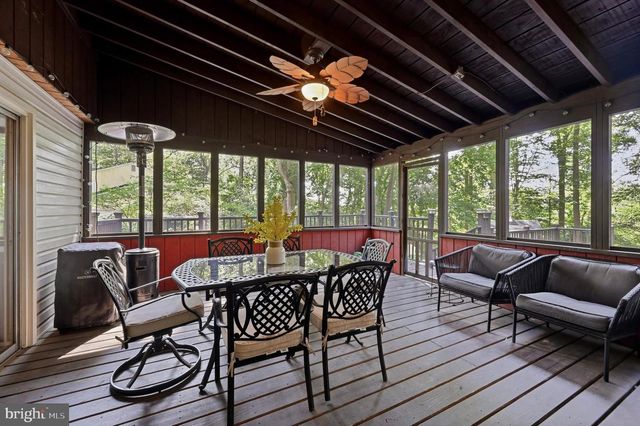 401 WALNUT HILL RD, West Chester, PA 19382