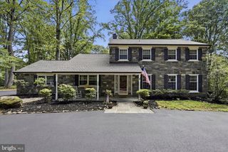 401 WALNUT HILL RD, West Chester, PA 19382