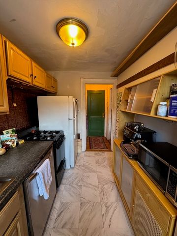 10 Lindall Pl. 3, Boston, MA 02114