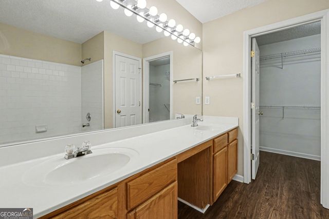 1134 Dunedin Trail, Woodstock, GA 30188