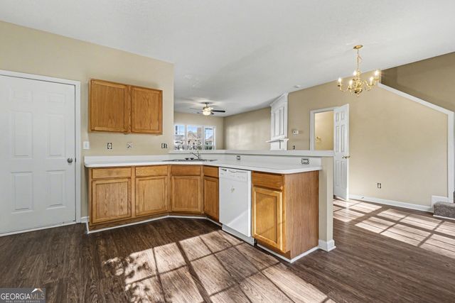 1134 Dunedin Trail, Woodstock, GA 30188