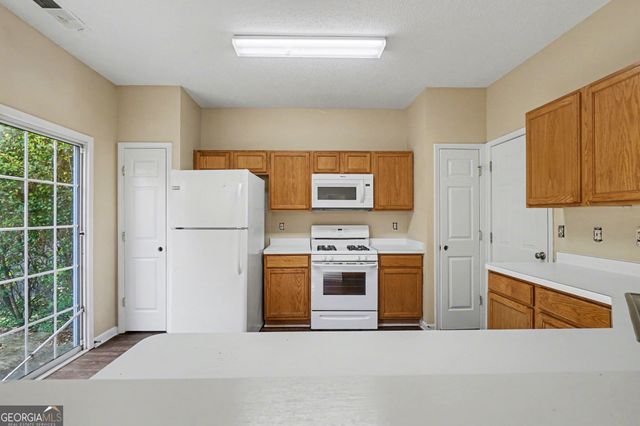 1134 Dunedin Trail, Woodstock, GA 30188