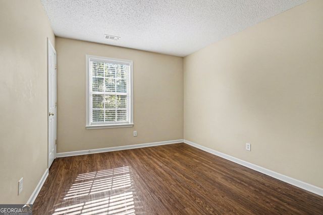 1134 Dunedin Trail, Woodstock, GA 30188