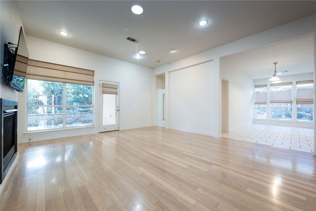 1505 Valley Creek Road, Denton, TX 76205