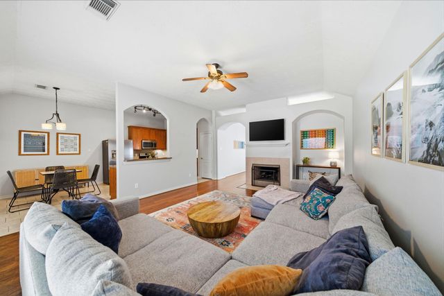 28831 Hidden Cove Drive, Magnolia, TX 77354