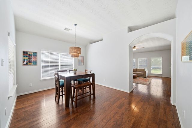 28831 Hidden Cove Drive, Magnolia, TX 77354