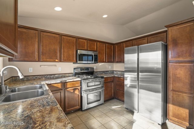 18261 Grizzly Bear Court, Reno, NV 89508