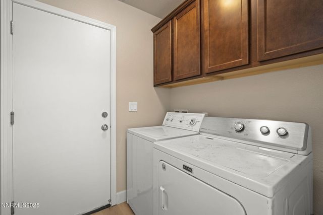 18261 Grizzly Bear Court, Reno, NV 89508