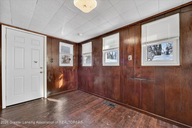 1706 N Martin Luther King Jr Boulevard, Lansing, MI 48915