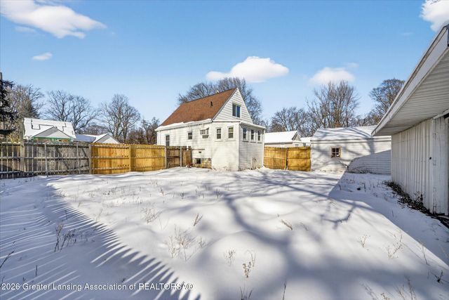 1706 N Martin Luther King Jr Boulevard, Lansing, MI 48915