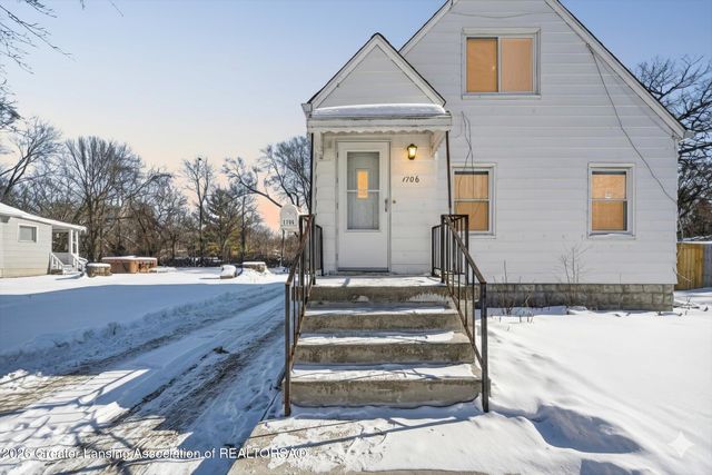 1706 N Martin Luther King Jr Boulevard, Lansing, MI 48915