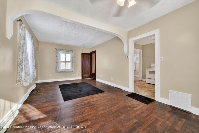 1706 N Martin Luther King Jr Boulevard, Lansing, MI 48915