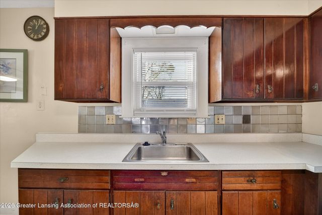 1706 N Martin Luther King Jr Boulevard, Lansing, MI 48915