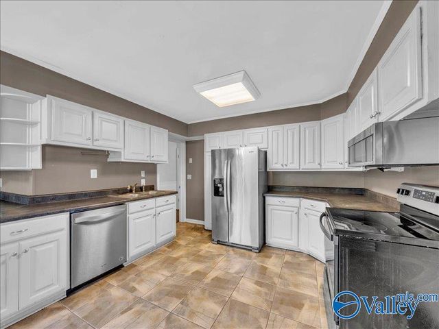 2004 Stratford Road SE, Decatur, AL 35601