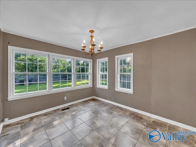 2004 Stratford Road SE, Decatur, AL 35601