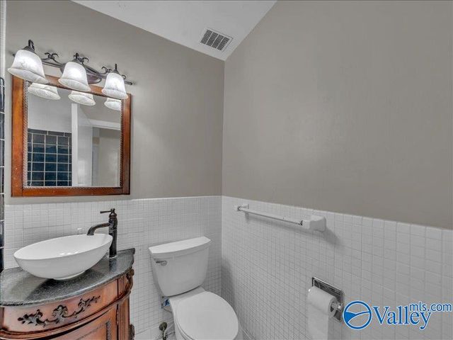 2004 Stratford Road SE, Decatur, AL 35601