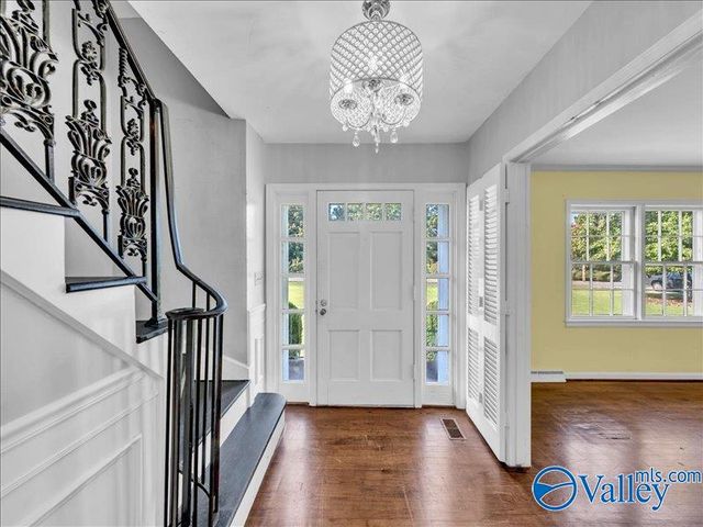 2004 Stratford Road SE, Decatur, AL 35601